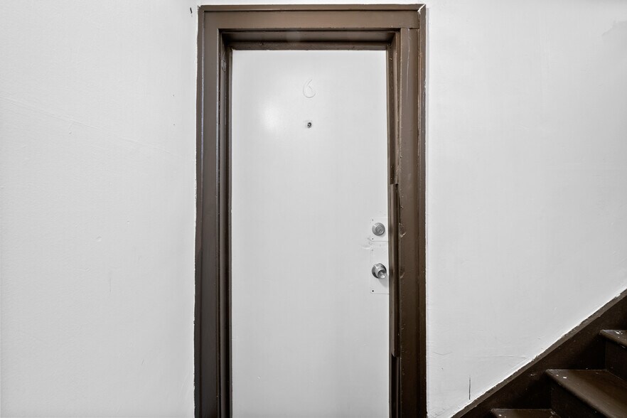 More Photos Of 7430 Alaska St, Detroit Apartments For Sale