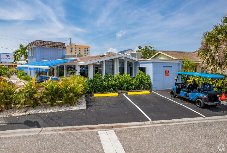 More Photos Of 17814 Gulf Blvd, Redington Shores Storefront Retail Residential For Sale