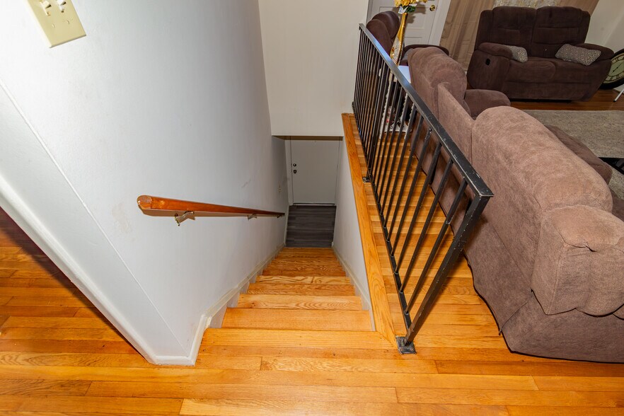 More Photos Of 1213 E Northern Pky, Baltimore Apartments For Sale
