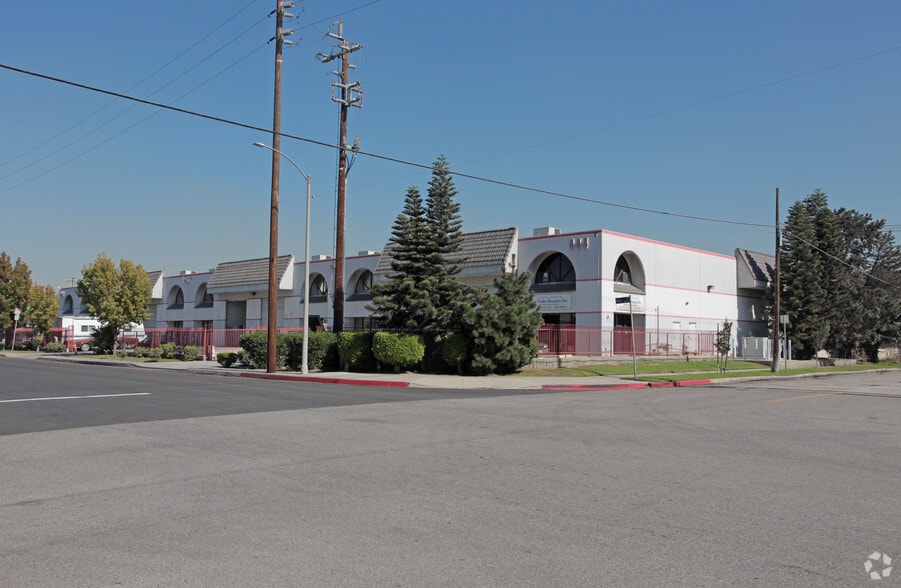 More Photos Of 444 Quay Ave, Wilmington Manufacturing For Lease