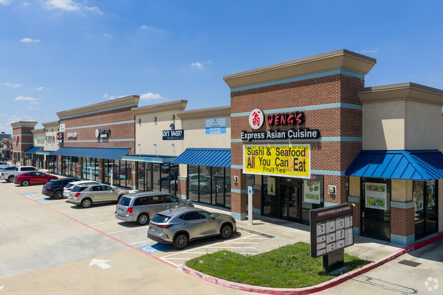 More Photos Of 10807 Huffmeister Rd, Houston Storefront Retail Office For Lease