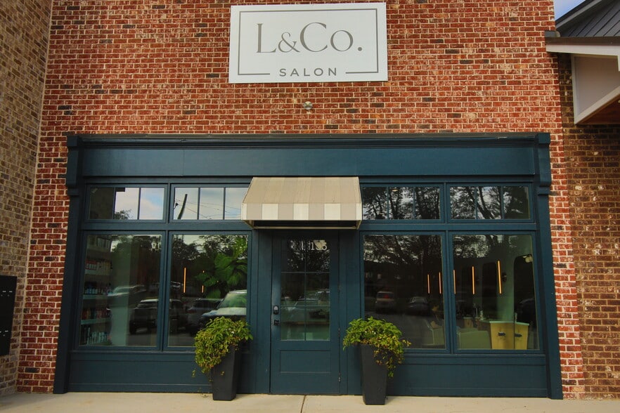 More Photos Of 408 Atlanta St, Roswell Unknown For Lease