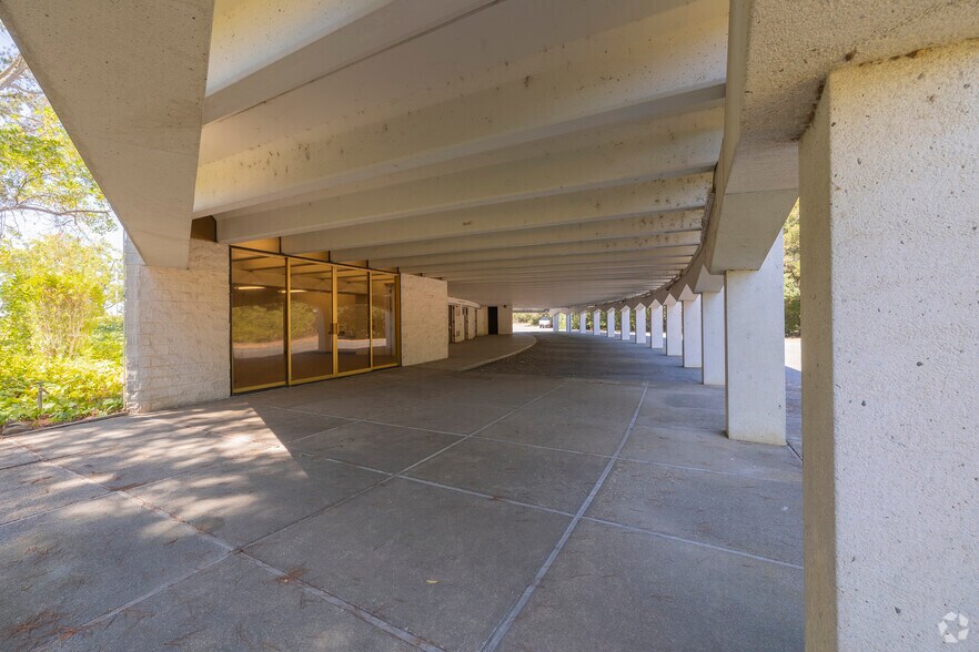 More Photos Of 2301 Napa Vallejo Hwy, Napa Land For Lease