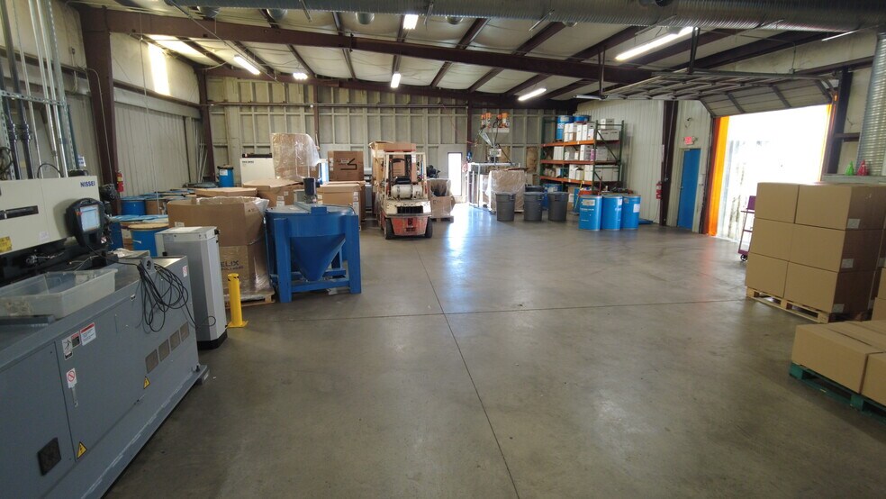 More Photos Of 100 Southwest Dr, Spartanburg Warehouse For Sale