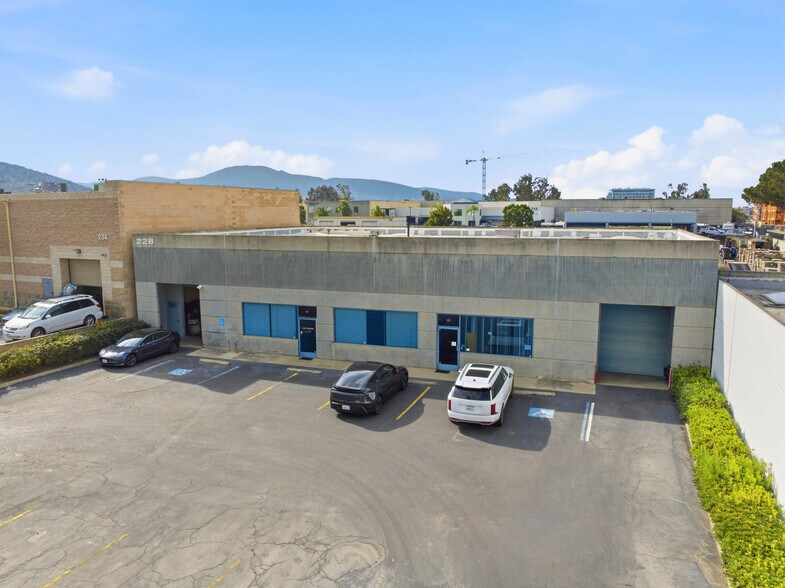 More Photos Of 228 Venture St, San Marcos Manufacturing For Sale