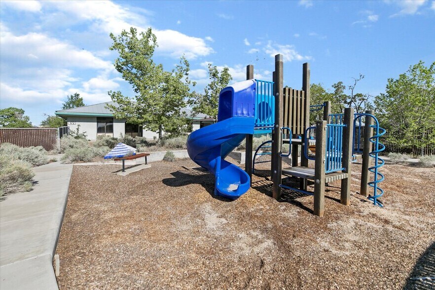 More Photos Of 172 Nevada st, Herlong Land For Sale