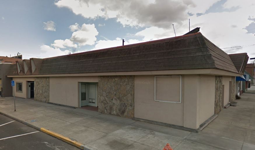 Primary Photo Of 172 NW 4th St, Prineville Medical For Lease