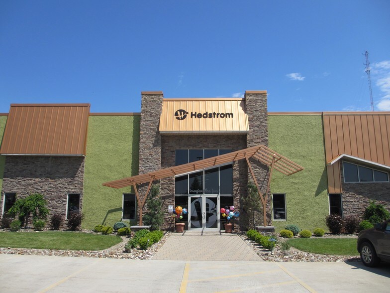 Primary Photo Of 1 Hedstrom Dr, Ashland Warehouse For Lease