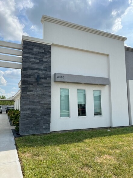 More Photos Of 3305 Frio Ave, McAllen Apartments For Sale