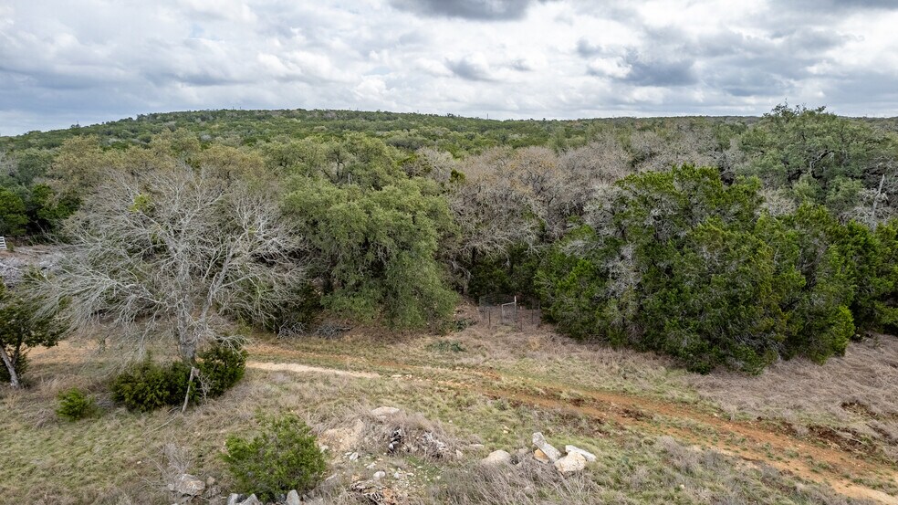 More Photos Of 250 Mail Route Rd, Fischer Land For Sale