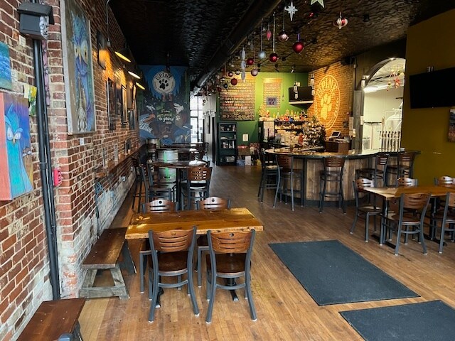 More Photos Of 248 N River St N, Delano Storefront Retail Residential For Sale