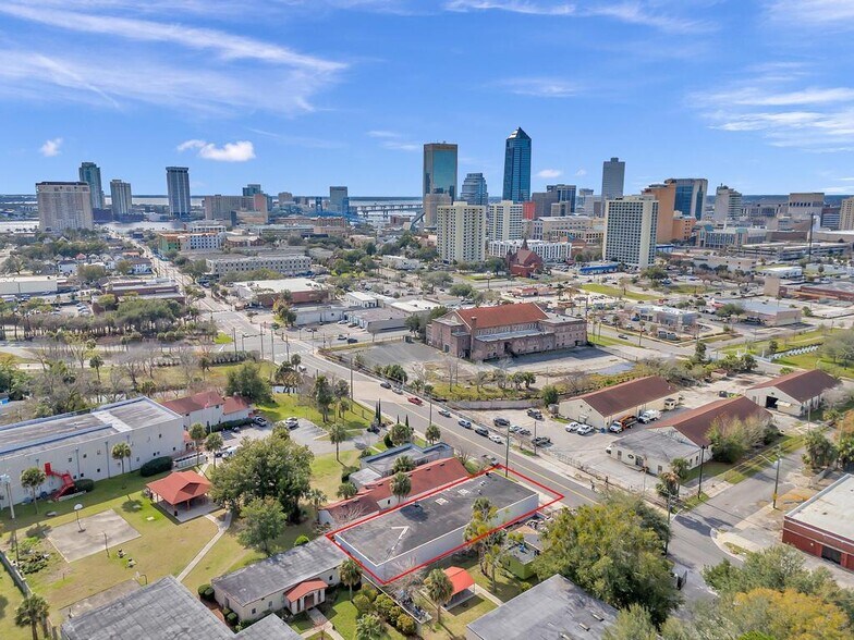 More Photos Of 931 N Liberty St, Jacksonville Warehouse For Sale