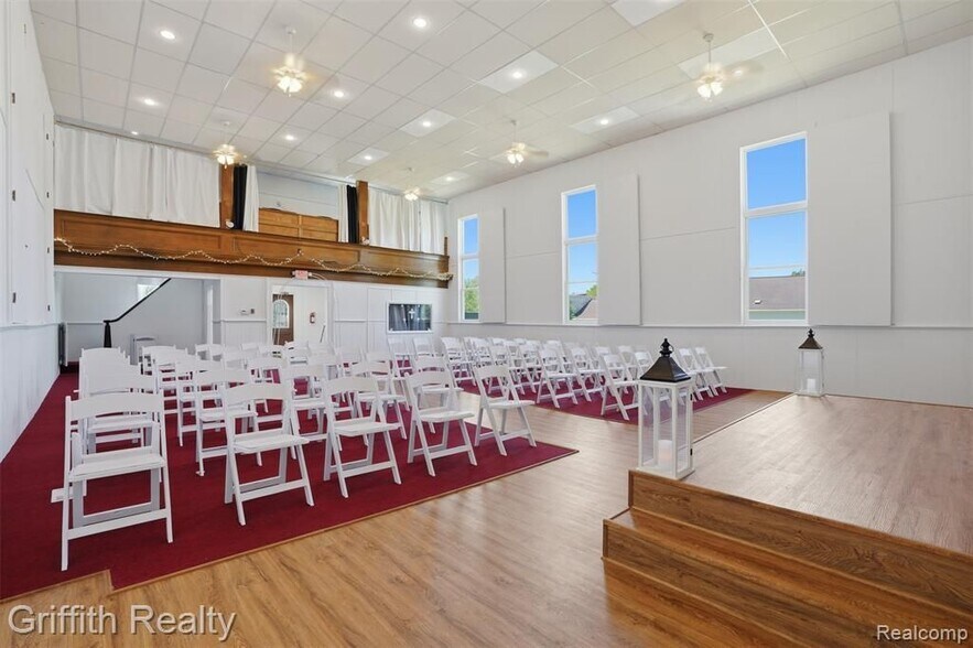 More Photos Of 131 E Main St, Vernon Religious Facility For Sale