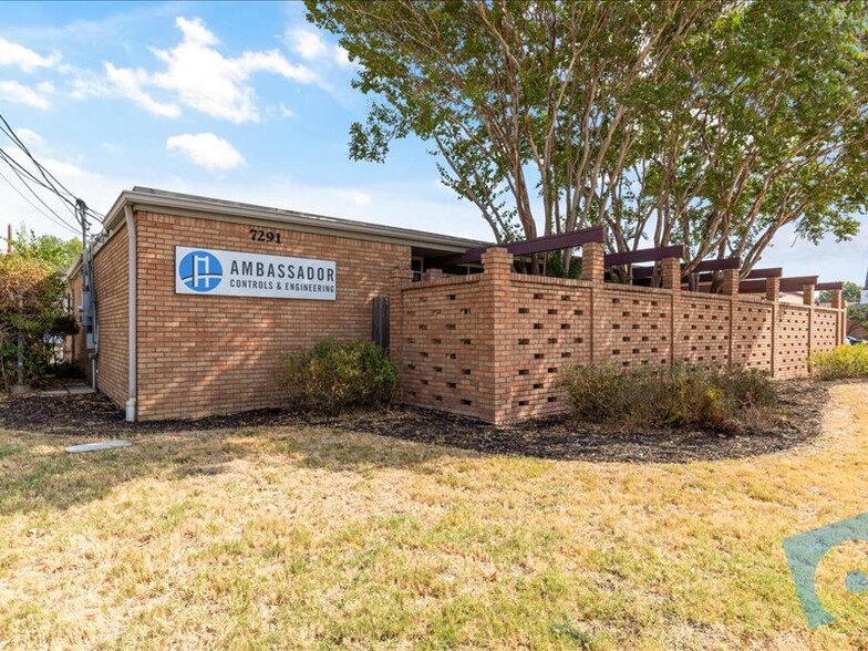 More Photos Of 7291 Glenview Dr, North Richland Hills Office For Sale