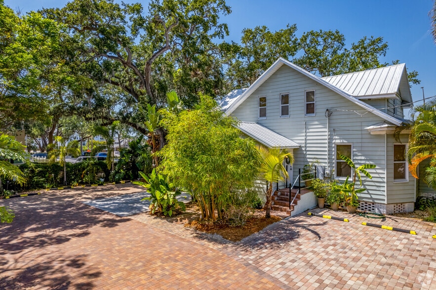 More Photos Of 1128 E Manatee Ave, Bradenton Hotel For Sale