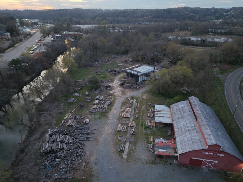 Primary Photo Of 400 River St, Ellijay Manufacturing For Sale