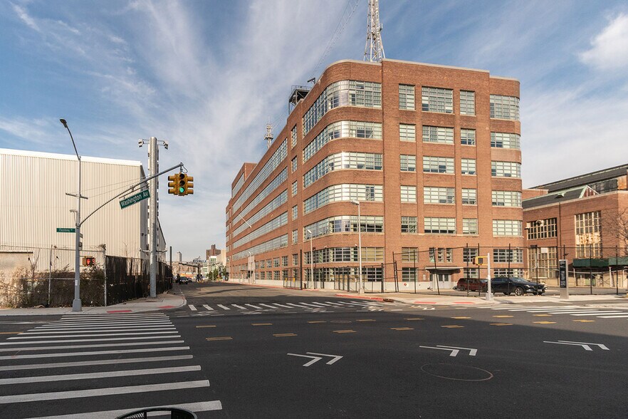 More Photos Of 51 Washington Ave, Brooklyn Storefront Retail Office For Lease