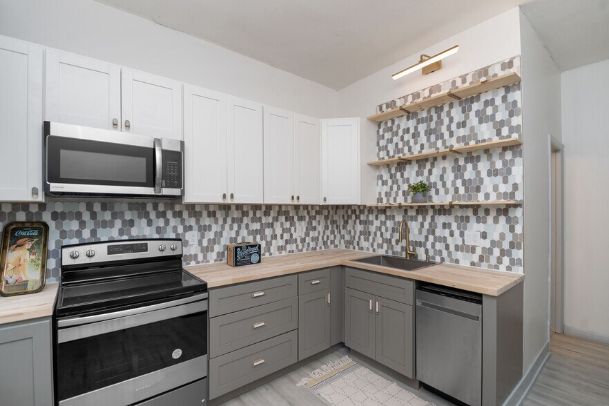 More Photos Of 4431 Allison St, Norwood Apartments For Sale