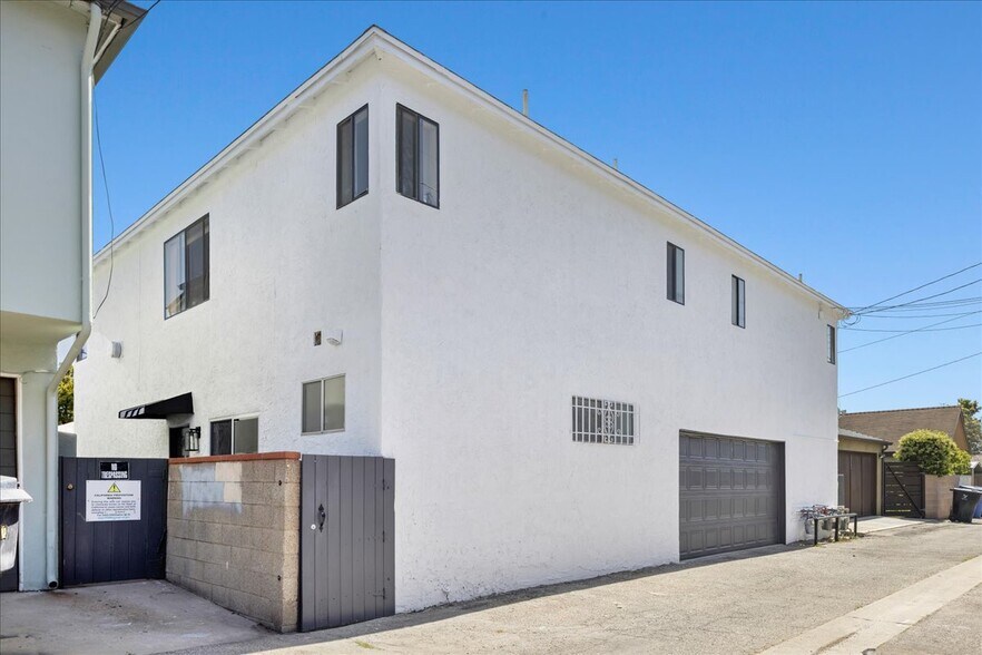 More Photos Of 2218 24th St, Santa Monica Apartments For Sale