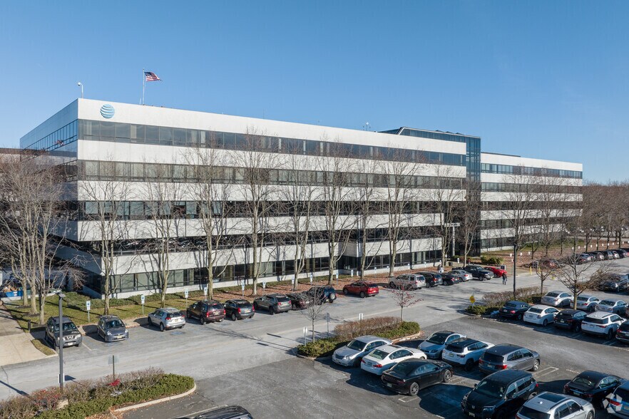 More Photos Of 15 E Midland Ave, Paramus Office For Lease