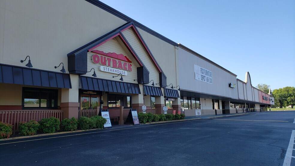 More Photos Of 314 Merchants Dr, Knoxville General Retail For Sale