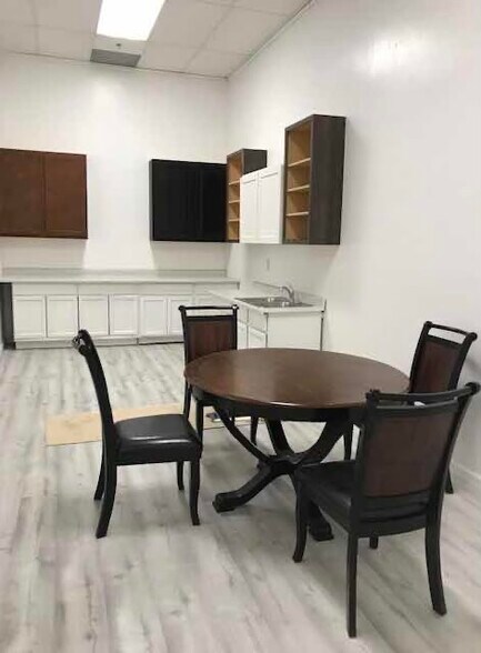 More Photos Of 6140 N Sam Houston Pky W, Houston Office For Lease