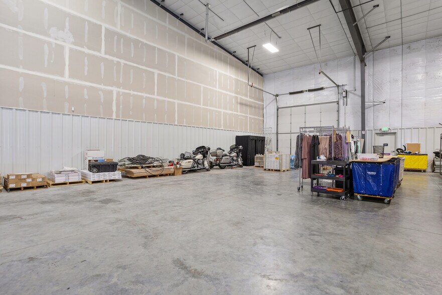 More Photos Of 2536 Old Happy Jack Rd, Cheyenne Flex For Sale