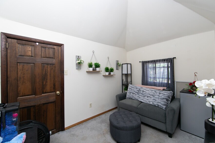 More Photos Of 604 White Horse Pike, Oaklyn Storefront For Sale