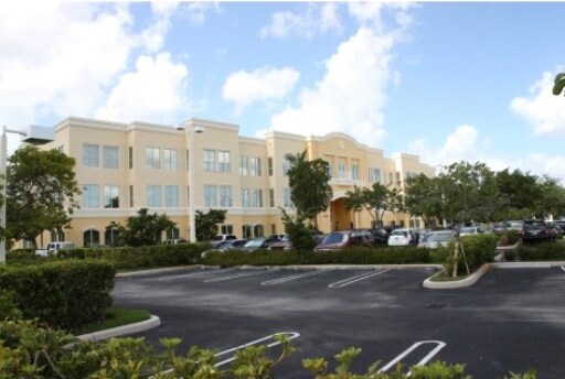 More Photos Of 14400 NW 77th Ct, Miami Lakes Office For Lease