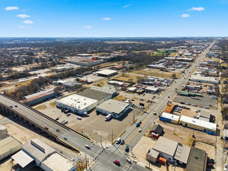 More Photos Of 1818 Franklin Ave, Waco Auto Repair For Sale