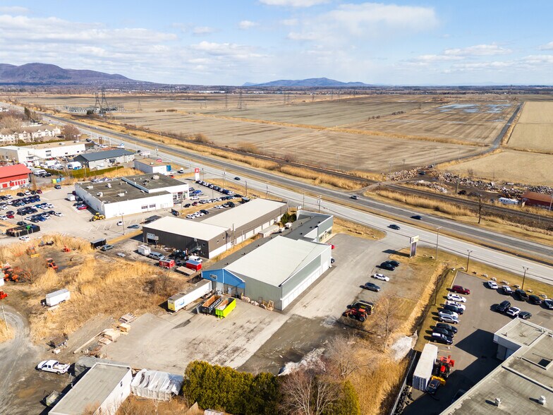 More Photos Of 139 Boul Sir-Wilfrid-Laurier, St-Basile-le-Grand Freestanding For Sale