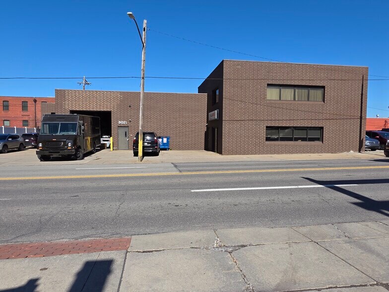More Photos Of 3021 Liberty Ave, Pittsburgh Warehouse For Sale