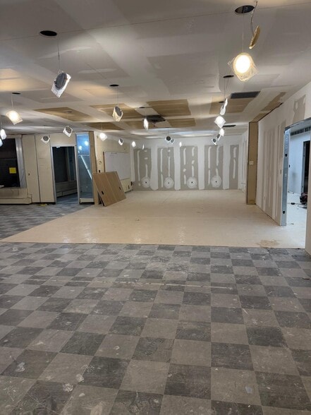 More Photos Of 620 Ella T Grasso Blvd, New Haven Manufacturing For Lease