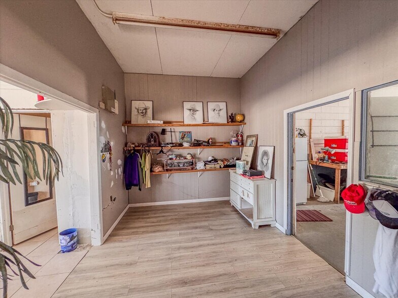 More Photos Of 17671-17681 San Carlos Blvd, Fort Myers Marina For Sale