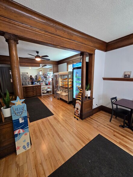 More Photos Of 2409 S Lyndale Ave, Minneapolis Multifamily For Sale