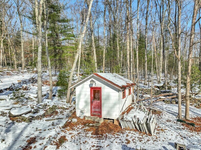 More Photos Of 25 State Route 55, Barryville Hotel For Sale