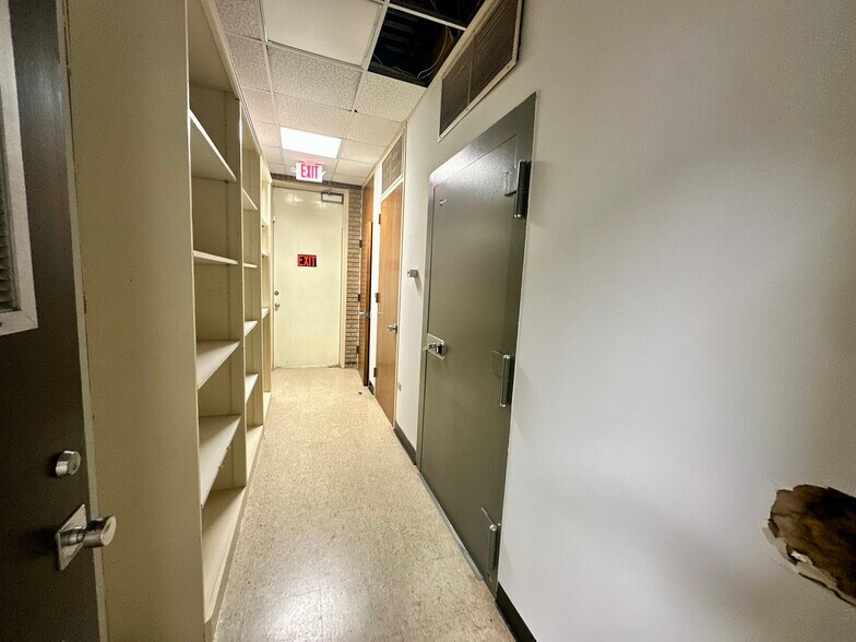 More Photos Of 130 Lexington Ln, Southern Pines Office For Sale