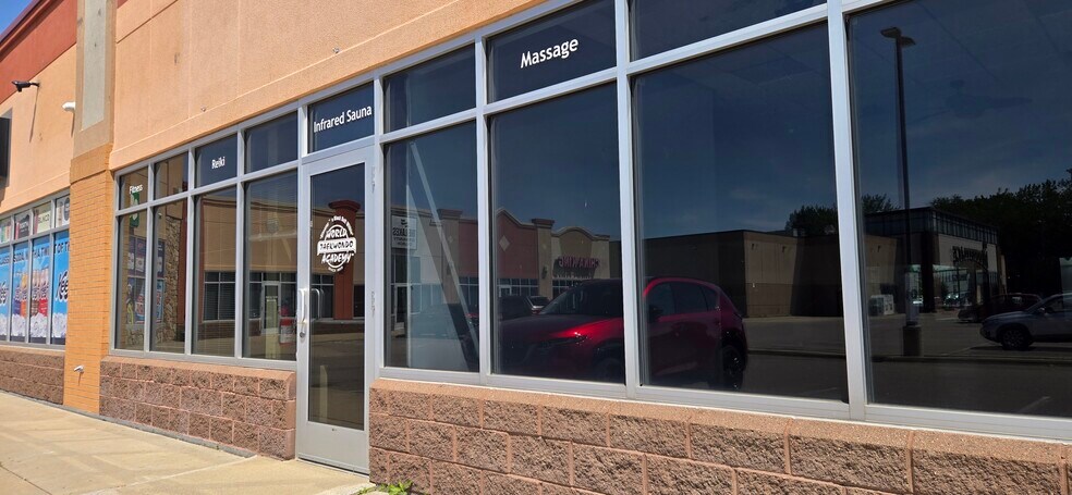 More Photos Of 700 Norway Dr, Annandale Freestanding For Lease