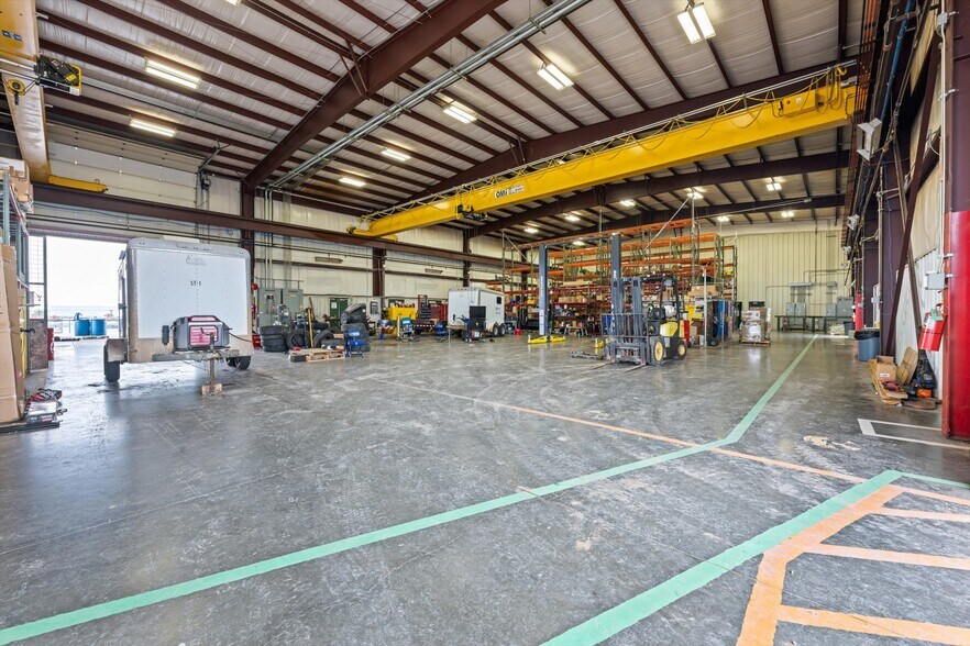 More Photos Of 12400 S Sunnylane Rd, Moore Manufacturing For Lease