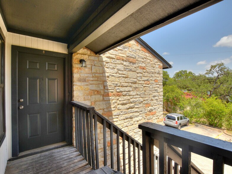 More Photos Of 412 W Alpine Rd, Austin Apartments For Sale