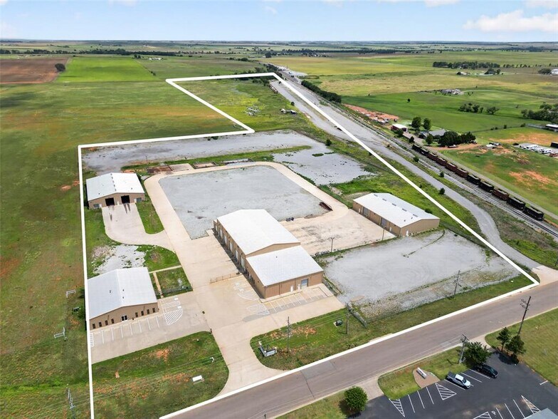 Primary Photo Of 906 S Eastern Ave, Elk City Warehouse For Sale