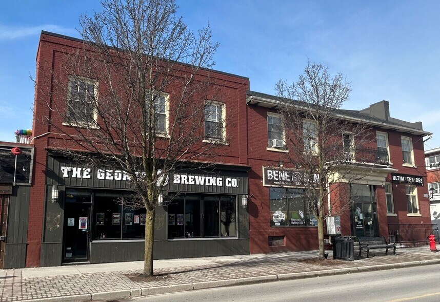 More Photos Of 352 Doug Duncan Dr, Newmarket Office For Lease