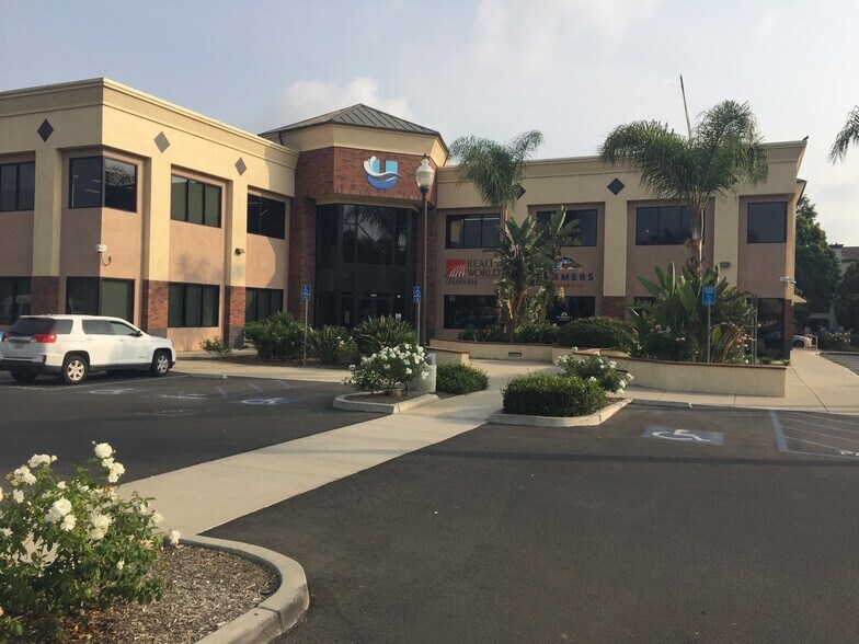 Primary Photo Of 1701 N Lombard St, Oxnard Office For Lease