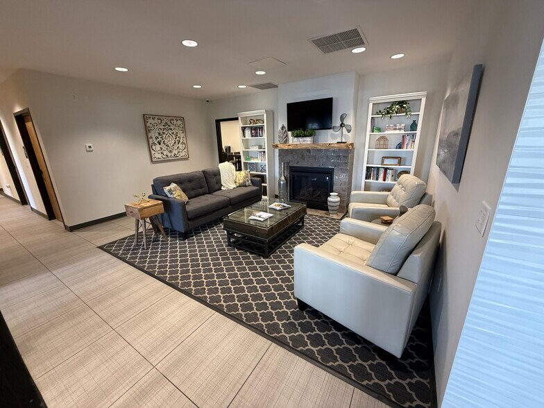 More Photos Of 5700 E Evans Ave, Denver Showroom For Sale