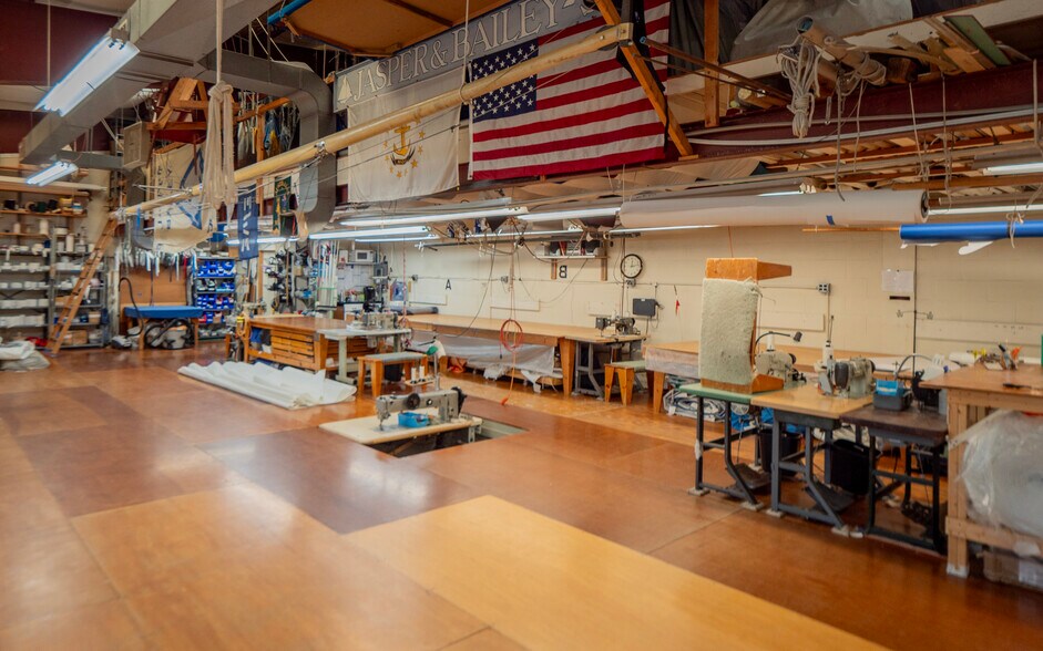 More Photos Of 64 Halsey St, Newport Warehouse For Sale