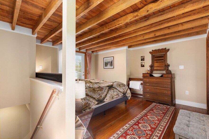More Photos Of 315 Ganders Dr, Luray Hospitality For Sale