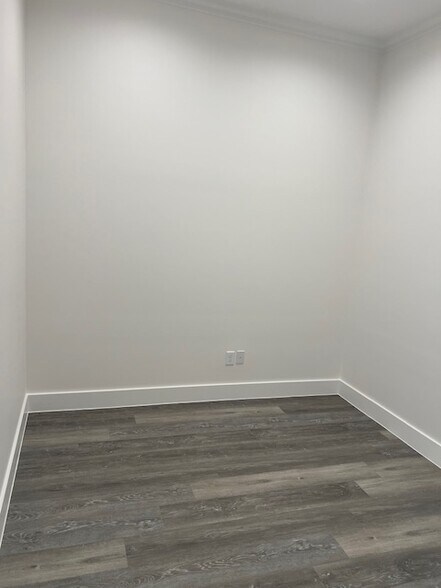 More Photos Of 18924 Kuykendahl Rd, Spring Office For Sale