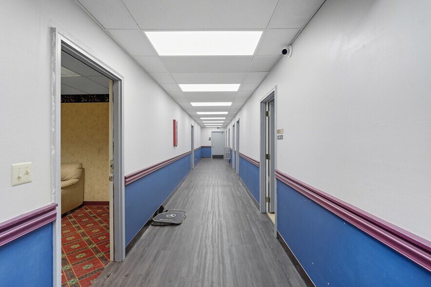 More Photos Of 9309-9319 Cincinnati-Columbus Rd, West Chester Office For Lease