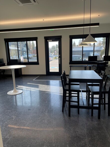 More Photos Of 12421 State Ave, Marysville Office Residential For Lease