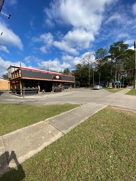 More Photos Of 1904 W Pensacola St, Tallahassee Restaurant For Lease